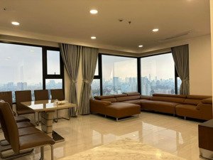 bán chcc kingdom 101, tô hiến thành, q10. 73m2=2pn=2wc giá 6tỷ2. lh: hương