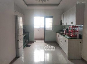 cho nữ thuê phòng master căn hộ đức khải q. 7 có máy lạnh toilet đầy đủ nội thấy cô huệ 
