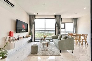chính chủ cho thuê 2pn+70m2, full nội thất cao cấp view sông thoáng, nhà cực đẹp tại beverly solari