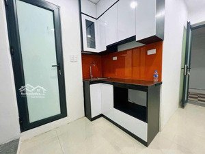 tập thể văn chương lô góc 2 mặt thoáng full nội thất ô tô gần nhà trung tâm quận đống đa