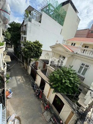 tin thật 100 %: nhà 3 mặt tiền hxh 8m nguyễn trọng tuyển pn: 3.8x15m - 3 tầng st - chỉ 13,5 tỷ