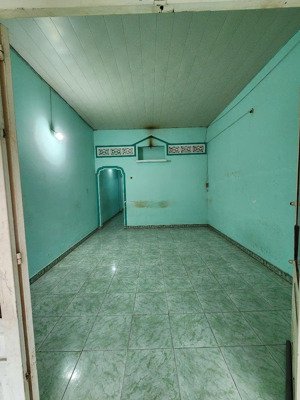 nhà cấp 4 - trung tâm quận 9 - hẻm xe hơi - 60m2 chỉ 4.x tỷ (tl)