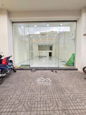 cho thuê nhà mặt tiền 192a hai bà trưng quận 1 (5x30m) giá 60 triệu
