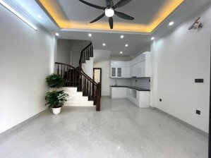 chính chủ bán nhà đường yên hòa, dt 30m2 x mt 4.5m, 5 tầng, nhà xây mới, thiết kế đẹp