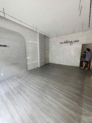 giá siêu rẻ 20triệu - cho thuê nhà mặt tiền nguyễn thái bình, p4, tân bình - dt 4.2x12m, 3tầng