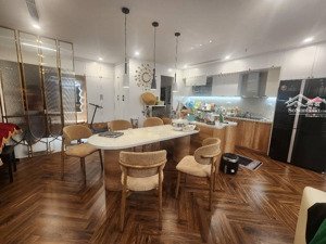 bán căn hộ cao cấp center point, căn góc, mặt phố cầu giấy, full nội thất