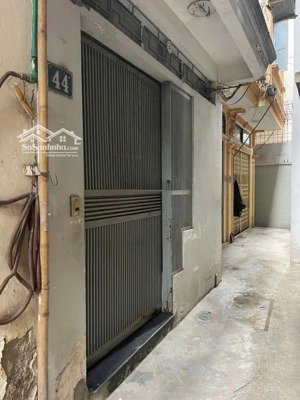 nhà nằm trung tâm quận đống đa vị trí đẹp đắc địa ngõ ba gác phi ầm ầm thiết kế 5 tầng