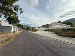 hàng hiếm lô 2 mặt tiền ngang 5m tđc đất lành - vĩnh thái gần trường tiểu học