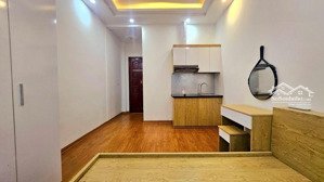 bán nhà quan hoa, dt39m, 8 phòng khép kín, gần ô tô, gần phố, 9,8 tỷ.