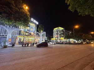 hàng độc -- căn duy nhất mp hoàng đôn hoà -- vỉa hè 15m -- phố vip nhất hà đông