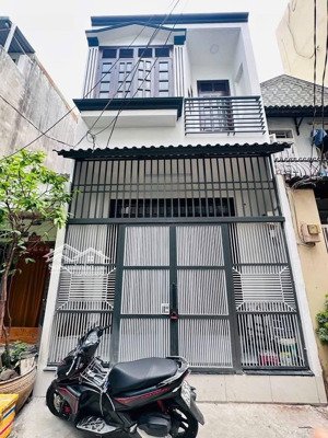 cô hà đi định cư bán gấp nhà dt70,2m2/3tỷ3 bùi văn ba-tân thuận đông-quận 7.gần chợ bùi văn ba 500m