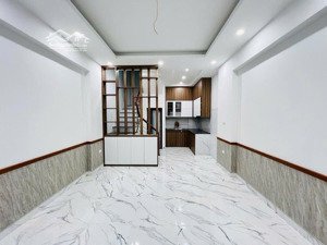 nhà gần đh công nghiệp - tây tựu - xây mới chắc chắn - 4 ngủ