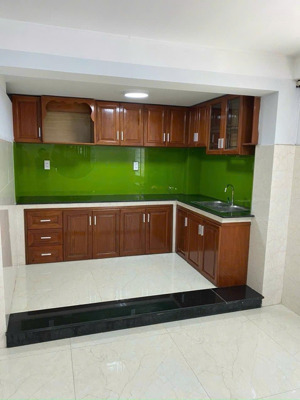 nhà 4 tầng hà huy tập gần biển, có hầm để xe, giá tốt, 98m2, ngang 4m8. lh: 