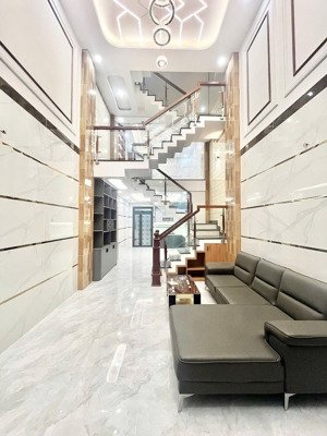 hẻm 1 sẹc xô viết nghệ tĩnh nhà 4 tầng 50m ô tô đậu cửa giá chỉ 5,7tỷ