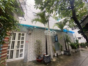 nhà phạm văn hai - 5 tầng - 4,4x13m (56m2) p3 tân bình đặc biệt : nhà chia 2 căn riêng biệt