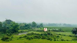 cần chuyển nhượng 5441m2/400m2 tc thực tế sử dụng hơn 1ha (10.046m2) tại lương sơn. bám suối đẹp