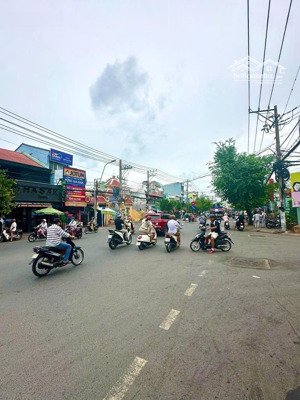 mặt tiền huỳnh tấn phát - 184m2 nở hậu - c4 - cho thuê 30tr- giá 20 tỷ