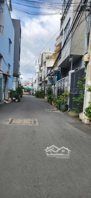 đất vị trí trung tâm tnp a. gần lê văn việt. đường xh quay đầu. dt 97m2 - giá chỉ 5,88 tỷ