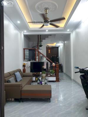 BÁN NHÀ ĐẸP 2.9 TỶ 3 TẦNG 50M2 NGÕ CỰC NGẮN ĐƯỜNG ĐIỆN BIÊN