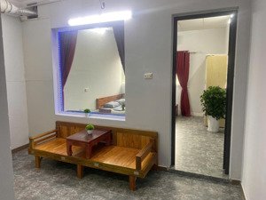 cho thuê nhà trọ 1 ngủ 1 khách tại số 79 phố hai bà trưng, hoàn kiếm.