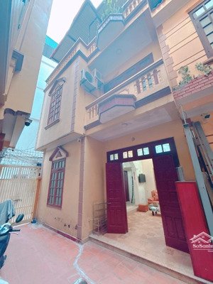 ngõ 158 ngọc hà, ba đình. 38m2. lô góc. 2,5 tầng, dân xây, 3 ngủ. kcbt. : 