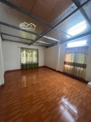 bán nhà đa tốn - gia lâm - dân xây - ô tô 7 chỗ đỗ cửa nhà - diện tíc rộng 65m2 - 6,56 tỷ.