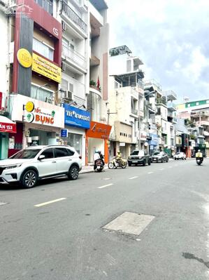 Phú Nhuận, nhà đẹp ở ngay, Hẻm xe hơi Lê Văn Sỹ_Huỳnh Văn Bánh, 3 Tầng, DT 4.3x14, 9.75 Tỷ