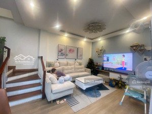 chính chủ bán nhà ngọc lâm 3 tầng, 56m2, gần oto, nhà đẹp ở ngay, siêu thoáng, hàng xóm mipec