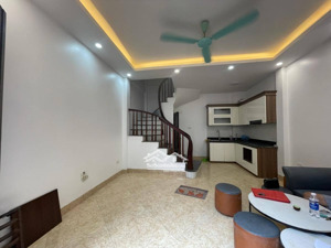 9 tầng, , 2 thoáng, mặt phố hoàng văn thái, thanh xuân, trung tâm các trường đại học