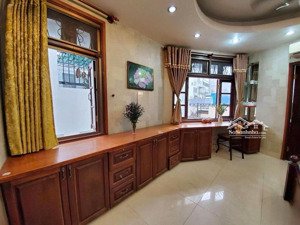 căn góc siêu hiếm, ngang 10m, hxh trần quang diệu, 85 m2, 3 tầng, dt: 25 triệu, 18 tỷ thương lượng