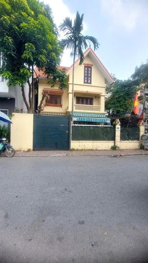 bán nhà ngọc thụy - long biên siêu phẩm ngọc thụy 160m, ngõ rộng như phố , giá 47.85 tỷ