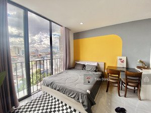 cho thuê căn hộ studio ban công tầng cao view thoáng, thang máy, hầm để xe rộng rãi, khu giặt sấy r