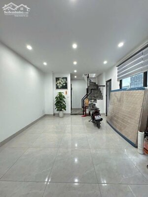 NHÀ MỚI NGUYỄN SƠN 40M, 6T, MT4.5M, LÔ GÓC, NGÕ THÔNG, GARA, THANG MÁY, FULL NỘI THẤT ĐẸP.