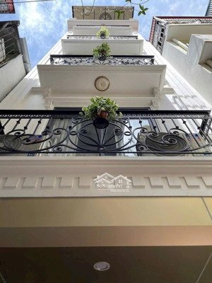 nhà đẹp - dịch vọng hậu 45m² x 6 tầng 2 mặt thoáng 6 phòng ngủ - mới xây ở ngay