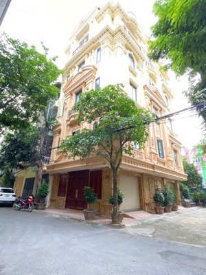 biệt thự - 8 tầng thang máy, ngoại giao đoàn 148m2, gara ôtô, thiết kế hiện đại, nội thất cao cấp