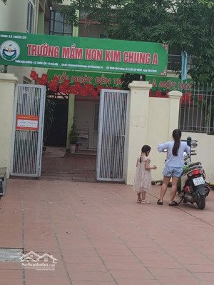 siêu phẩm 4 tầng mới sát chợ làng hậu trung tâm kim chung chỉ xách vali về ở!