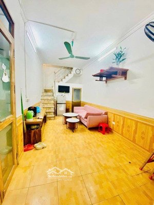 thịnh quang 25m2 3 tầng 4 tỷ năm năm