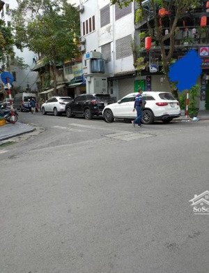 nhà cũ hàng trống, hoàn kiếm hà nội, 529m2 2 tầng mt 12m hè 2m đường 2c giá 320 tỷ