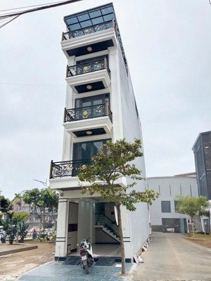 nhà 5 tầng thang máy khu phân lô đường 12m có vỉa hè quận lê chân, xây mới độc lập