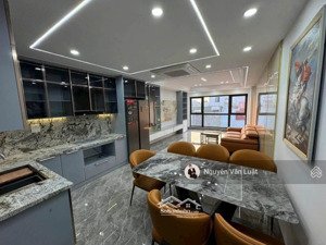 bán nhà gấp xuân la 40m 6 tầng thang máy , nhà mới phân lô , sát hồ tây , ô tô đỗ , ngõ rộng 4m