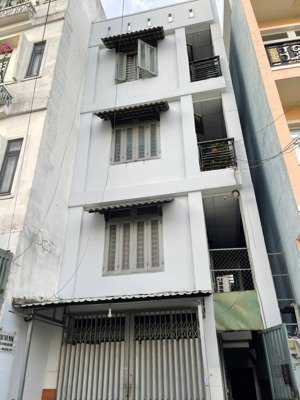 bán nhà trọ 5x20 có 11 phòng đang full khách ln 40tr phạm đăng giảng, bình tân , hcm