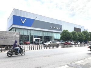Cho thuê kho bãi mặt đường QL 5 mới, MT: 15m DT: 1000m2 gần ngã 4