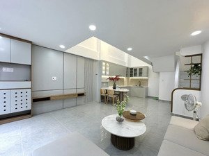 hot! đi bộ ra ga metro. bán ccmn đình quán 100m2x7t 24 phòng thang máy lô góc, mt=11m 90t/m2 18.9tỷ