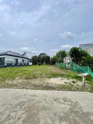 bán gấp lô đất thổ cư, gần ql1a - giá chỉ 850 triệu - cách kcn xuân lộc 500m - thích hợp xây trọ