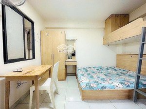 chdv ngay cổng đh văn lang cs1 phan văn trị (dt: 6x17m + 12 phòng + khai thác 50tr/tháng) giá 13 tỷ