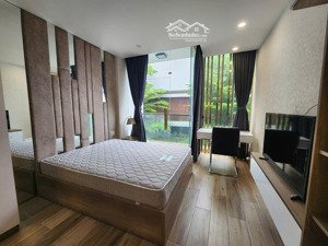 trống sẵn căn hộ studio ban công nội thất đẹp có thang máy ngay lê văn sỹ quận 3