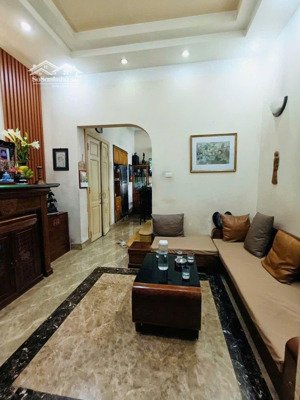 nhà phố siêu vipp - đi bộ sang thăm bác mỗi ngày - giá thương lượng