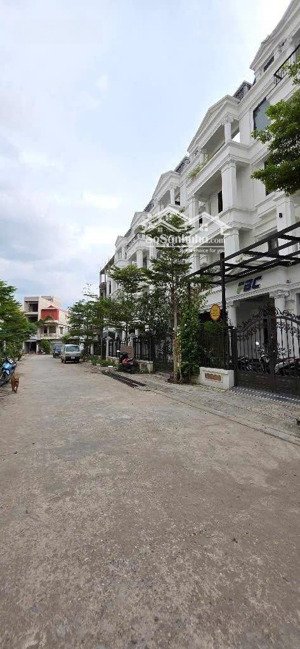 bt liền kề_ thuộc tig đại mỗ, nam từ liêm_gần lê quang đạo_ tiện ích ngập tràn_106m x 5 tầng_ 22 tỷ