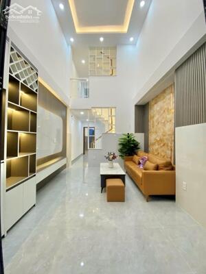  Nhà Mới 3 Lầu Sân Thượng – Sổ Riêng – Đường Ô Tô – Gần Quận 7 – Giá Dưới 6 Tỷ