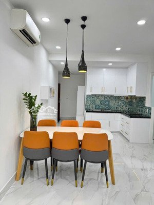 căn hộ 81m2, 3pn 2wc , nội thất cao cấp, sky garden 2, q7